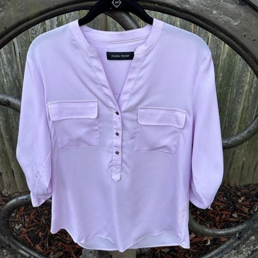 Ivanka Trump Women’s Lilac Top w/ Buttons (Small) (NWT)‎